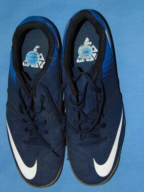 NIKE BOMBA INDOOR SOCCER SHOES